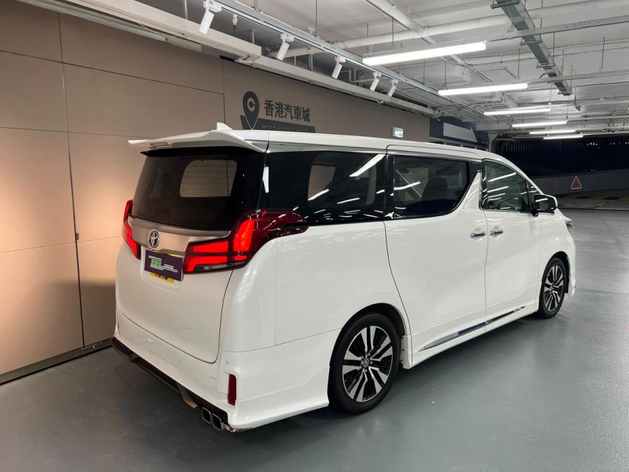 Alphard 2.5 SC Facelift - Image 2